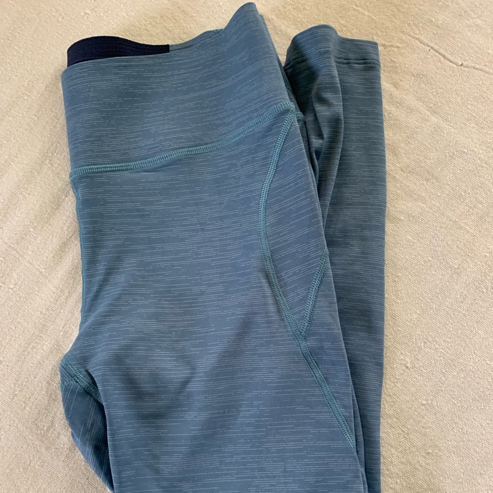 Outdoor Voices leggings. Size M!
